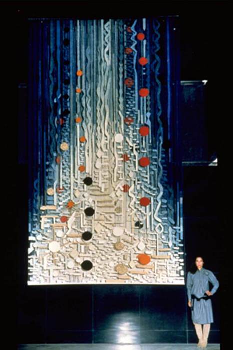 Oracle Corporation, installation by Susan Klebanoff